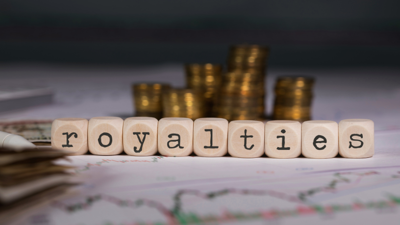 Rodrigo Balassiano explica o potencial e os cuidados ao investir em fundos lastreados em royalties de propriedade intelectual.