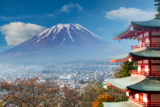 Descubra lugares incríveis do Japão que você precisa conhecer e se encantar com a cultura, paisagens e tradições, por Alberto Toshio Murakami.